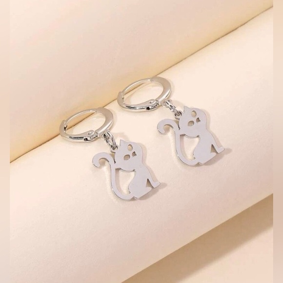 🐈‍⬛ Stainless Steel Cat Charm Drop Earrings NWT - Picture 2 of 10
